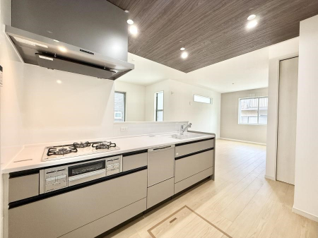 �L�b�`���@�������Ƒ����J��[�߂�A������̂���L�b�`��