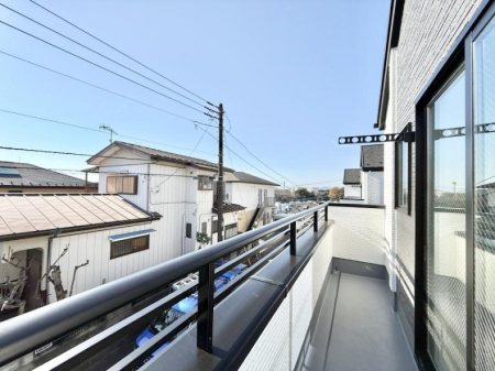 �o���R�j�[�@������ �G�߂̈ڂ낢����������J���I�ȋ�Ԃł�