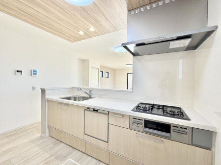 �L�b�`���@�������L���C�ɕЕt���A�g���₷���L�b�`��