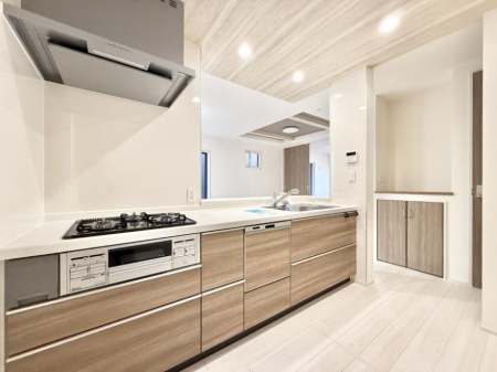 �L�b�`���@�������L���C�ɕЕt���A�g���₷���L�b�`��