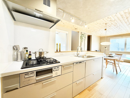 �L�b�`���@�����������������Ԃ����܂��A�Ί炠�ӂ��L�b�`��