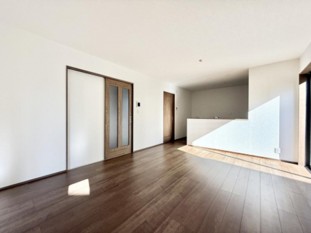 ���r���O�@���������R�Ɖ�b�����܂��A�S�n�悢�ЂƂƂ�