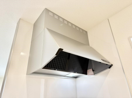 ���̑����ρ@�ݔ����������̏��C����������C��ɗU������A�����I�ɔr�����ł��܂��B