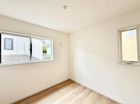 �q�������@����