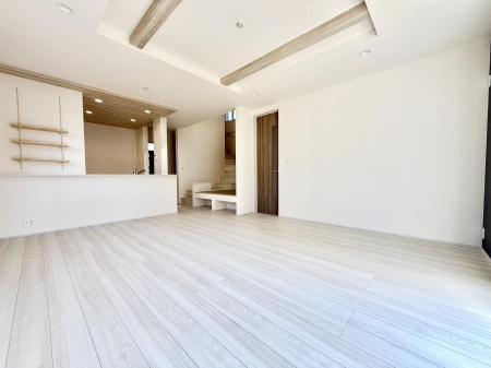 ���r���O�@�������S���������ꏊ�A�������߂����郊�r���O