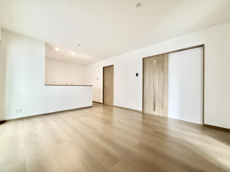 ���r���O�@���������R�Ɖ�b�����܂��A�S�n�悢�ЂƂƂ�