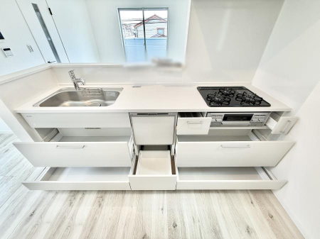 �L�b�`���@�������Ƒ����J��[�߂�A������̂���L�b�`��