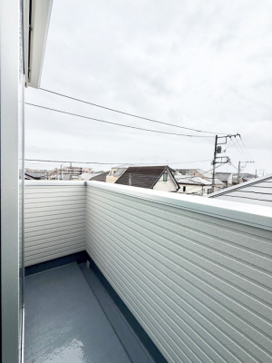 �o���R�j�[�@������ �G�߂̈ڂ낢����������J���I�ȋ�Ԃł�