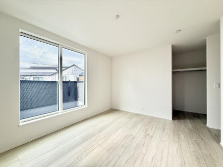 �Q���@���������̔z�u��ʋC���̗ǂ��݌v�ŕ����̋�C�������炸�A��ɐV�N�ȋ�C������܂�