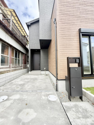 ���ց@�O�ρ� �V���v���Ŕ������A�Z�܂��̑���ۂ��ʂ錺�ւł�