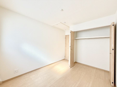 ̑ρ@F̂ŉ₩ȎԂy߂܂