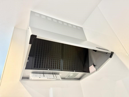 ���̑����ρ@�ݔ����������̏��C����������C��ɗU������A�����I�ɔr�����ł��܂��B