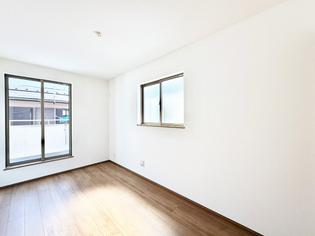 �q�������@�������v���C�x�[�g��ԂƂ��ĐÂ��ŗ�������������񋟂��Ă���܂�