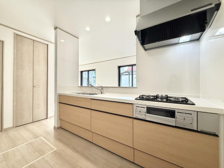 �L�b�`���@�������V���v���ŋ@�\�I�A�����g���₷���L�b�`��