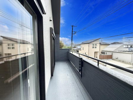 �o���R�j�[�@������ �G�߂̈ڂ낢����������J���I�ȋ�Ԃł�