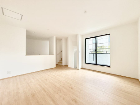 ���r���O�@���������R�Ɖ�b�����܂��A�S�n�悢�ЂƂƂ�