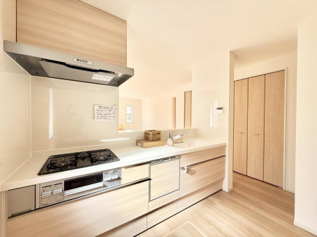 �L�b�`���@�������V���v���ŋ@�\�I�A�����g���₷���L�b�`��