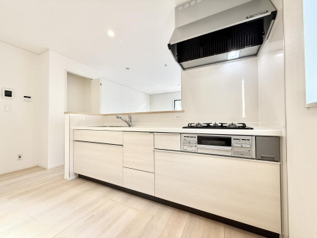 �L�b�`���@�������Ƒ����J��[�߂�A������̂���L�b�`��