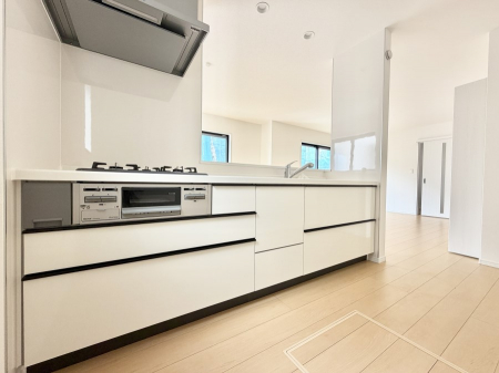 �L�b�`���@�������V���v���Ŕ������S�n�悢���Ԃ𐶂ރL�b�`�����