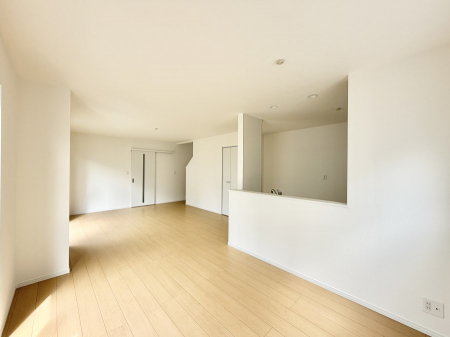 ���r���O�@���������R�Ɖ�b�����܂��A�S�n�悢�ЂƂƂ�