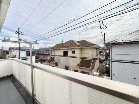 �o���R�j�[�@������ �G�߂̈ڂ낢����������J���I�ȋ�Ԃł�