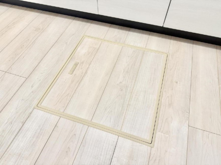 ���̑����ρ@�ݔ����B�ꂽ���[�X�y�[�X�ŉƑS�̂��X�b�L��