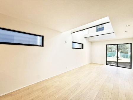 ���r���O�@�����������������Ɠ��ʂɂ���A�e���̋��