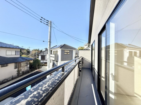 �o���R�j�[�@������ �G�߂̈ڂ낢����������J���I�ȋ�Ԃł�