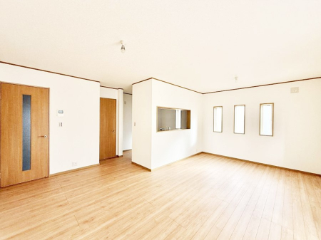 rO@났ƏΊ炪W܂AS܂郊rO