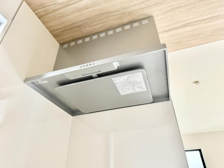 ���̑����ρ@�ݔ����������̏��C����������C��ɗU������A�����I�ɔr�����ł��܂��B