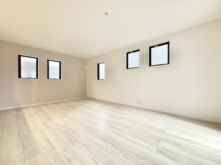 ���r���O�@���������났�ƏΊ炪�W�܂�A�S���܂郊�r���O