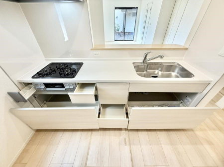 �L�b�`���@���������y���݂ƐH�ׂ�K����͂���L�b�`��