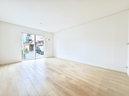 ���r���O�@���������났�ƏΊ炪�W�܂�A�S���܂郊�r���O