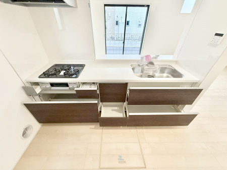 �L�b�`���@�������Ƒ����J��[�߂�A������̂���L�b�`��