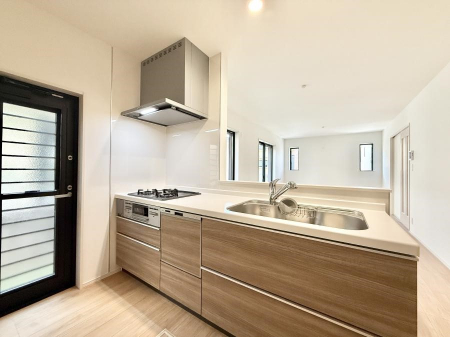 �L�b�`���@�������L���C�ɕЕt���A�g���₷���L�b�`��