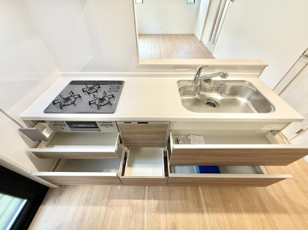 �L�b�`���@�������Ƒ����J��[�߂�A������̂���L�b�`��