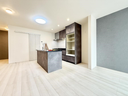 ���r���O�@���������났�ƏΊ炪�W�܂�A�S���܂郊�r���O