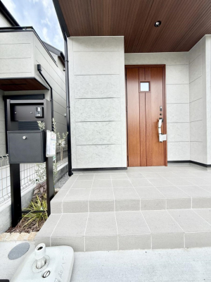 ���ց@�O�ρ� �V���v���Ŕ������A�Z�܂��̑���ۂ��ʂ錺�ւł�