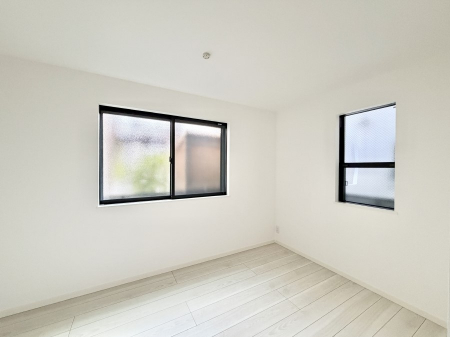 ̑ρ@F̂ŉ₩ȎԂy߂܂