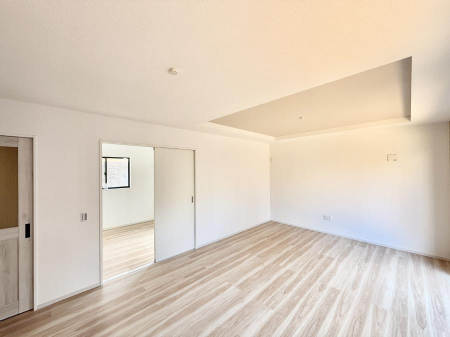 ���r���O�@���������났�ƏΊ炪�W�܂�A�S���܂郊�r���O