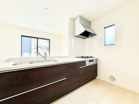 �L�b�`���@���������y���݂ƐH�ׂ�K����͂���L�b�`��