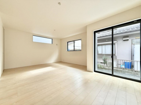 ���r���O�@���������R�Ɖ�b�����܂��A�S�n�悢�ЂƂƂ�