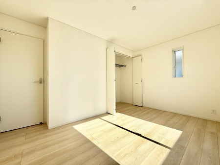 �q�������@�������v���C�x�[�g��ԂƂ��ĐÂ��ŗ�������������񋟂��Ă���܂�