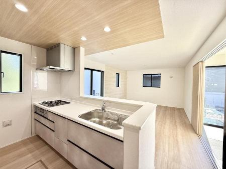 �L�b�`���@���������y���݂ƐH�ׂ�K����͂���L�b�`��