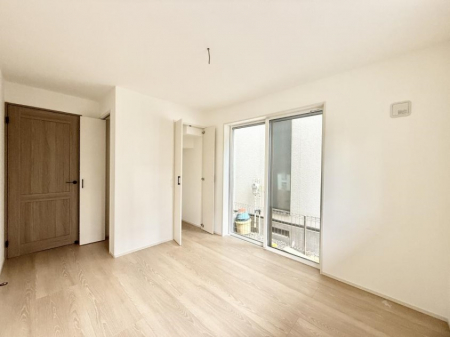 �q�������@�������v���C�x�[�g��ԂƂ��ĐÂ��ŗ�������������񋟂��Ă���܂�