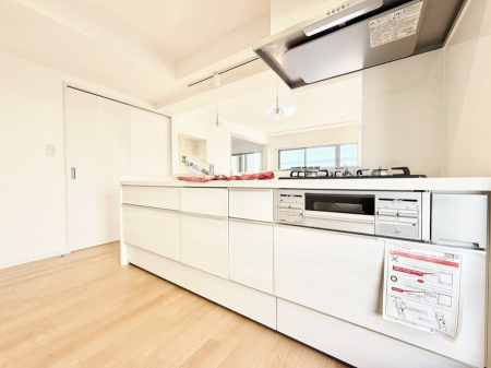 �L�b�`���@�������Ƒ����J��[�߂�A������̂���L�b�`��