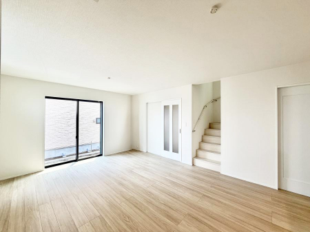 ���r���O�@���������났�ƏΊ炪�W�܂�A�S���܂郊�r���O