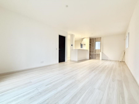 ���r���O�@���������났�ƏΊ炪�W�܂�A�S���܂郊�r���O