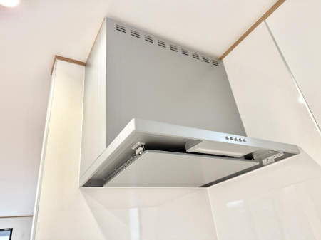 ���̑����ρ@�ݔ����������̏��C����������C��ɗU������A�����I�ɔr�����ł��܂��B