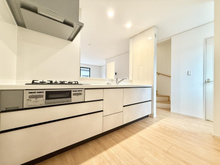 �L�b�`���@�������A�C�f�A�L����A�N���G�C�e�B�u�ȗ������